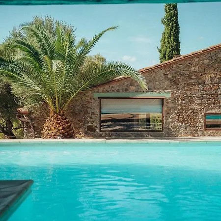 Holiday home Gite De Charme En Pleine Foret - Mas Sarava